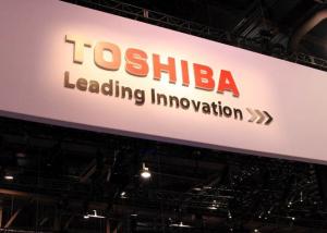 Toshiba تتطلع للتضحية بقسمها المسؤول عن رقاقات الحواسيب لإنقاذ الشركة من الإفلاس