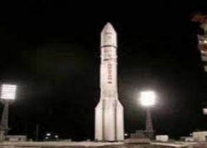 الهند تعلن نجاح عملية إطلاق 104 أقمار صناعية على متن صاروخ واحد