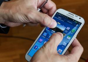 "سامسونج " تطلق عن جهاز " Note 5 " في يوليو قبل طرح " iPhone 6S "