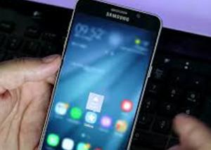 سامسونج تُغيّر اسم واجهات TouchWiz إلى Samsung Experience