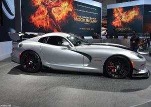 دودج فايبر ACR 2016 تعرض نفسها بمعرض لوس أنجلوس بمحرك V10 بقوة 645 حصاناً Dodge Viper