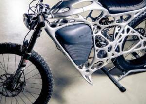 إيرباص تصنّع أول دراجة نارية بتقنية الطباعة ثلاثية الأبعاد في العالم بسعر