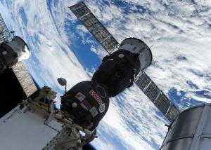مركبة فضائية يابانية تلتحم بمحطة الفضاء الدولية
