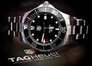 رئيس TAG Heuer يهاجم ساعة ابل 