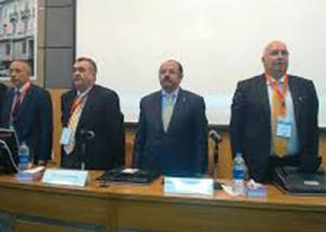نائب رئيس جامعة الاسكندرية يؤكد على أهمية التكامل بين التخصصات الطبية المختلفة فى الإرتقاء بمهنة الطب
