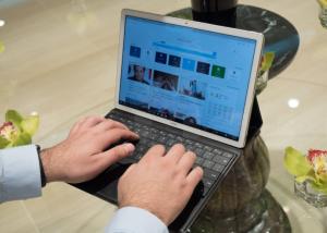 Huawei Matebook ينضم إلى إعلان مايكروسوفت من iPad Pro