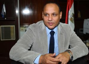 وفد برئاسة صقر يتفقد مكان المشروع المصري الصيني للطاقة المتجددة بسوهاج