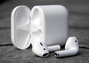 الشركة المصنعة لسماعات AirPods توسع خطوط الإنتاج لتلبية الطلب المتزايد