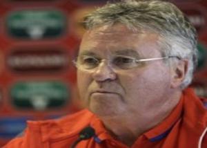 هيدينك يستقيل من تدريب منتخب هولندا