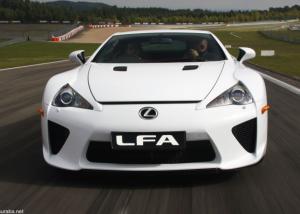 “لكزس” تنفى رغبتها تصنيع طراز جديد من سيارتها لكزس LFA الرياضية الخارقة Lexus