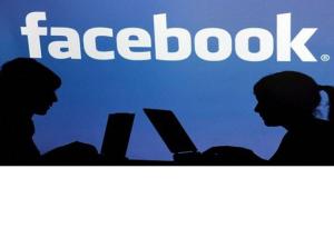 فيس بوك تغير خاصية "تريندنج" لتقليل الاعتماد على المحررين