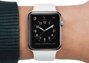الساعة الذكية Apple Watch في مجموعة من الإعلانات الجديدة