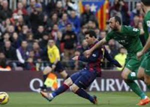 ميسي يقود برشلونة لإكتساح ليفانتى ومواصلة مطاردة ريال مدريد المتصدر