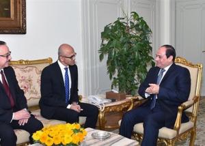 السيسي : يبحث مع رئيس " مايكرسووفت " العالمية تنمية استثمارات والتدريب التكنولوجي