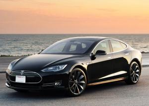 سيارات   Tesla Model S الكهربائية تكسر حجاز المليار ميل