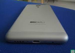 Meizu NIUX أول هاتف يضم شاشة ومعالج سامسونج