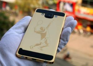 النسخة الذهبية من الهاتف Galaxy A5بزيادة 200 دولار فقط