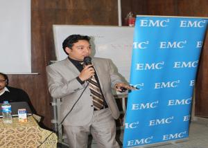 محمد عادل : EMC تستهدف تجهيز الطلاب لسوق العمل من خلال تقنيات الحوسبة وتحليل البيانات