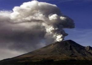إلغاء الرحلات الجوية في المكسيك بعد انبعاث الرماد من بركان “بوبوكاتيبيتل”