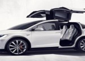 Tesla تطلق بشكل رسمي سيارتها الكهربائية الجديدة Tesla Model X