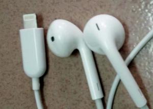 لعشاق " اى فون " : سماعات Apple EarPods مع موصل Lightning
