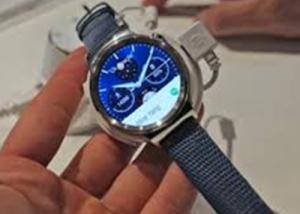 تأخير إصدار الساعة الذكية Huawei Watch إلى أكتوبر