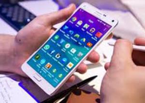 الهاتف " Galaxy Note 5 " يضم منفذ الذاكرة الخارجية MicroSD