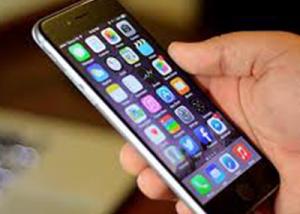 آبل تبيع الوحدات المجددة من هواتف iPhone بسعر أقل بنحو 100 دولار