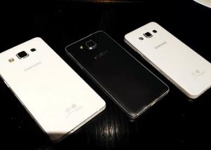 Galaxy A7 بشاشة اكبر