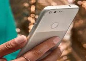 HTC تؤكد أنها من يقف وراء تصنيع الهاتفين Pixel و Google Pixel XL