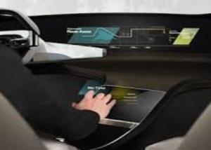 نظام المعلومات والترفيه BMW HoloActive Touch يحدث ثورة في قمرة القيادة