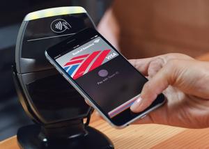 خدمة الدفع الجديدة Apple Pay قادمة إلى أوروبا في شهر أبريل