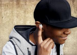 سامسونج تصدر سماعات لاسلكية مضادة للضوضاء جنبا إلى جنب مع Galaxy S8