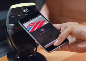 Apple Pay  خدمة جديدة للدفع عبر الأجهزة المحمولة